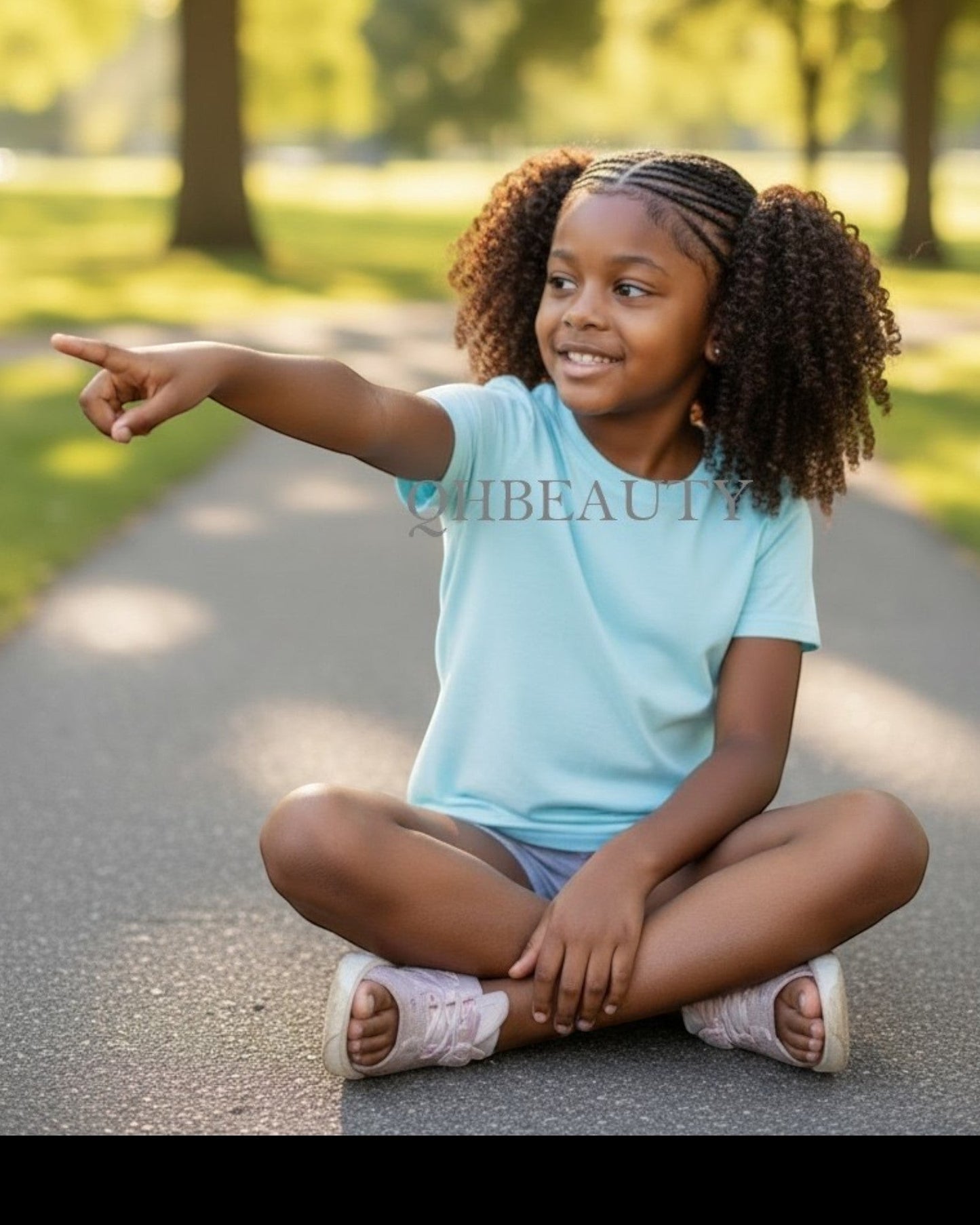 Q H Beauty 12'' curly synthetic crochet braid hair extension in dark brown, perfect for kids' braiding styles.